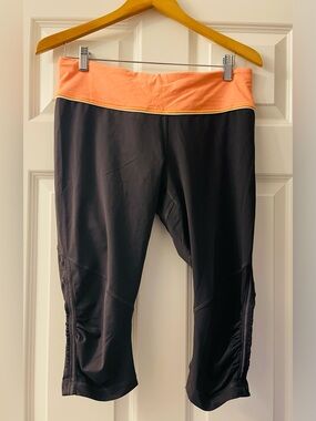 Lululemon cropped leggings - size 12